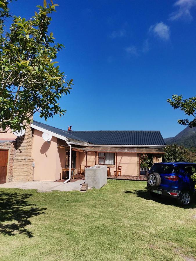 Guest Lodge On The Edge Stormsrivier Buitenkant foto